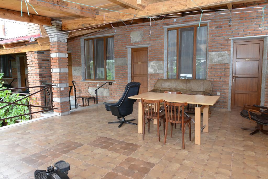 Tourist Hotel Akhaltsikhe  Exterior photo
